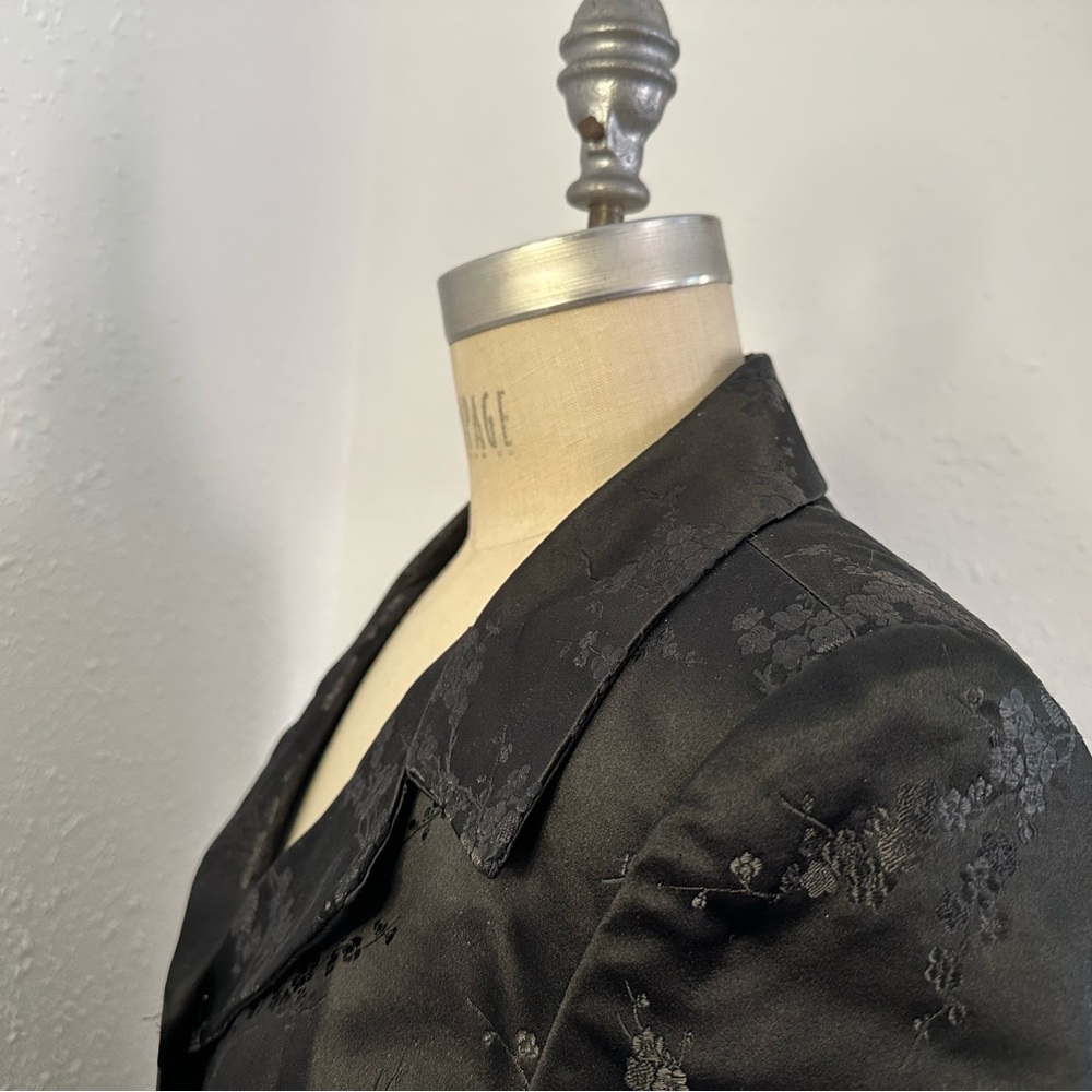 Carolina Herrera Black silk cinch waist evening jacket cherry blossom detail - Picture 8 of 9